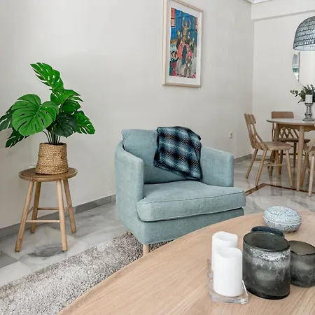 公寓 Sensational And Exotic 3-bedroom Retreat In Nueva Andalucia With A Palm Garden *